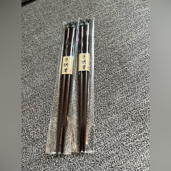Kid’s Chopstick Set of Two from Japan high quality craftsmanship with Flower - Picture 6 of 8